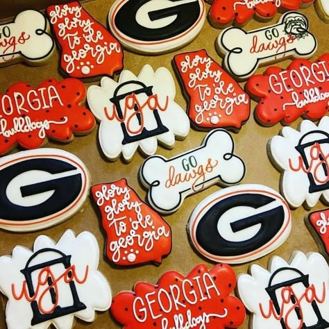 Georgia Bulldog Party Ideas, Uga Cookies, Georgia Bulldog Cookies Decorated, Uga Cookies Georgia Bulldogs, Georgia Bulldogs Cookies, Georgia Bulldogs Party Decorations, Georgia Football Birthday Party, Uga Cookies Decorated, Uga Birthday Cakes