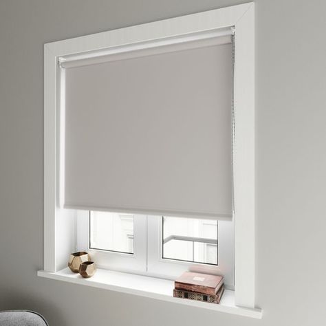 Read why you need a blackout blind in your bedroom this summer! #blinds Blinds For Windows Living Rooms, Bedroom Blinds, Blackout Roller Blinds, House Blinds, Fabric Blinds, Blackout Blinds, Roller Blind, Bedroom Windows, Roller Shades