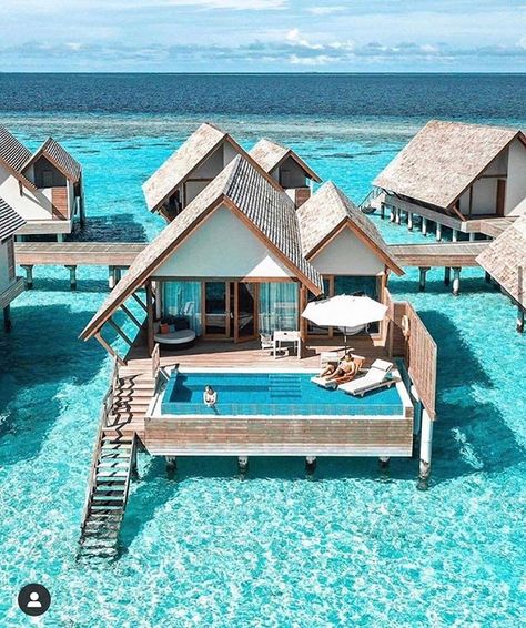 Maldives Bungalow, Honeymoon Goals, Maldives Villas, Best Honeymoon Destinations, Water Villa, Awesome Nature, Overwater Bungalows, Maldives Travel, Dream Vacations Destinations