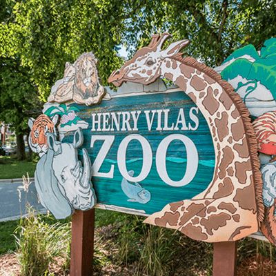 Welcome to Henry Vilas Zoo | Madison, Wisconsin Zoo Signs Design, Zoo Sign, Zoo Signage, Wisconsin Attractions, Zoo Inspiration, Zoo Design, Zoo Architecture, Sign System, Animal Conservation