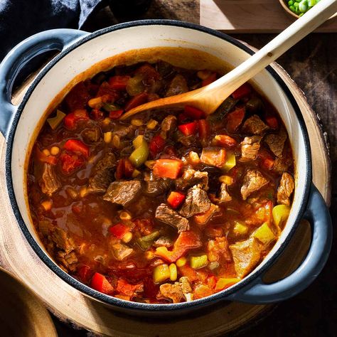 Chunky Chuck Roast Chili (Dutch Oven) Chili Dutch Oven, Chili Receipes, Chuck Roast Chili, Roast Chili, Dutch Oven Chili Recipe, Chunky Chili, Dutch Oven Chili, Dutch Oven Soup, Homemade Chili Powder