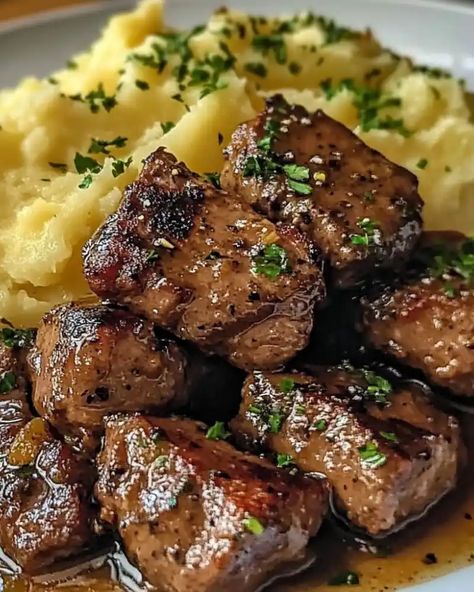 Garlic Butter Steak Bites and Mash – Kitchen Lap Garlic Butter Steak Bites Stovetop, Meal Prep Ideas With Steak, Instapot Steak Bites And Potatoes, Steak Bites With Rice, High Protein Steak Dinner, Healthy Steak Bites, Steak Bites Instant Pot, Sirloin Steak Dinner Ideas, Stake Recipe Dinners