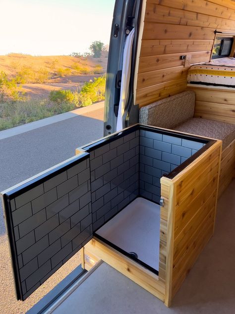 Boho Van Conversion, Camper Van Interior Design, Minimalist Camper Van, Camper Toilet Ideas, Van Shower Ideas, Van Conversion Bathroom, Van Conversion Ideas, Mercedes Benz Camper, Ford Transit Camper Conversion