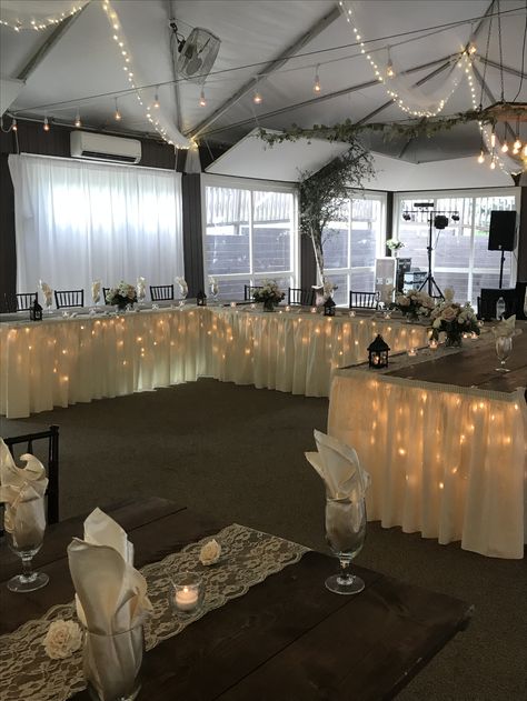 Lights Under Table Wedding, Twinkle Lights Wedding Reception, Diy Head Table, Simple Backyard Wedding, Head Table Ideas, Twinkle Lights Wedding, Wedding Reception Head Table, Head Table Wedding Decorations, Brides Table