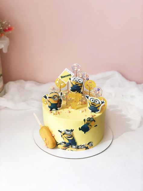 Minion Birthday Cake, Pastel Birthday, Minion Cake, Minion Birthday, Cake Designs Birthday, 1st Birthdays, Cakes For Boys, Birthday Cake Kids, Cake Decorating Tips