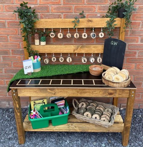 Sign In Station Preschool, Eyfs Outdoor Writing Area, Outdoor Literacy Ideas Eyfs, Outdoor Writing Area Eyfs, Outdoor Writing Area, Eyfs Writing Area, Writing Area Eyfs, Reception Writing, Outdoor Phonics