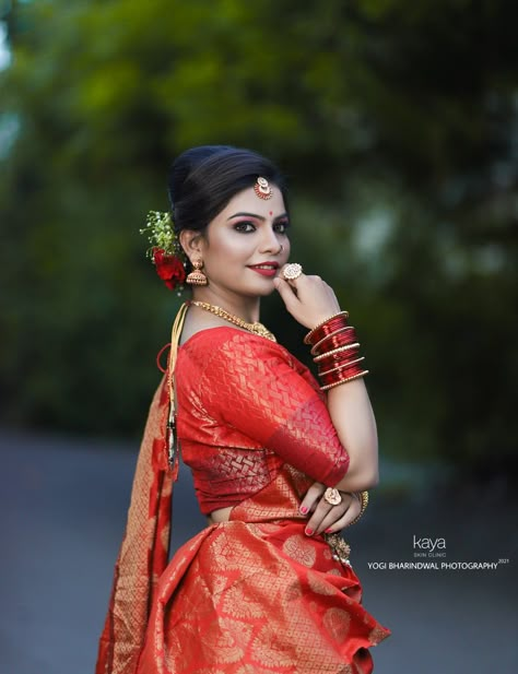 Cute Kapal Pic, Marriage Poses Single, Single Poss Girl Wedding, Marriage Single Photos, Single Pose For Bride, Bride Singal Poses, Singal Photo Pose, Engagement Bride Single Pose, Bridel Pose Single