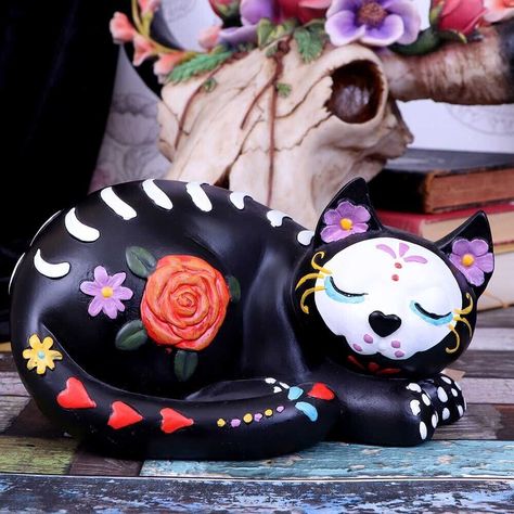 Sleepy Sugar Figurine Mexican Day of the Dead Sugar Skull Cat Ornament Turquoise Eyeshadow, Highlights White, Mexican Day Of The Dead, Sugar Skull Cat, Anne Stokes, Vintage Halloween Costume, Vintage Witch, White Mask, Sugar Skull Art