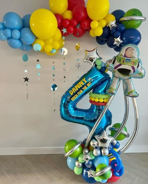 Toy Story Decorations, Planet Birthday, Toy Story Party Decorations, Balloon Bouquet Diy, Beautiful Balloons, Birthday Party Decorations Diy, Balloon Installation, Balloon Centerpieces, Toy Story Party