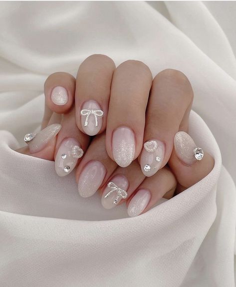 Asian Gel Nail Designs, Dainty Korean Nails, Elegant Korean Nails, Asian Gel Nails, Korean Nails White, Ballet Core Nails, Gel Nails Korean, Milk White Nails Design, Korea Nails Design