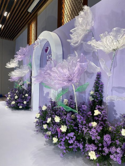 Wedding Backdrop Design, Wedding Backdrop Decorations, Garden Birthday, Organza Flowers, Wedding Decor Style, Wedding Stage Decorations, Giant Flowers, Giant Paper Flowers, Backdrop Design