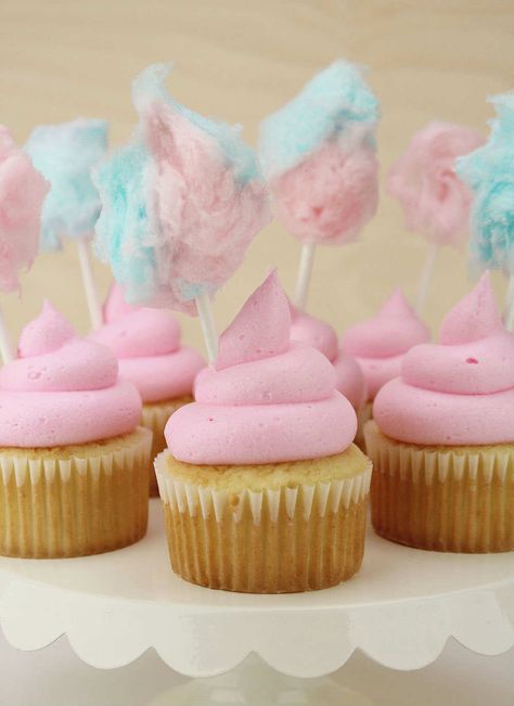 Cotton Candy Cupcakes, Cotton Candy Party, Candy Cupcakes, Savory Cakes, Pyjamas Party, Cupcake Tutorial, Cotton Candy Flavoring, Candy Cupcake, Carnival Themed Party