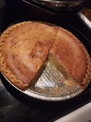 I got hooked on the Bean Pie I used to get from the Muslim bakery back home, so had to try and recreate it! This is very good and reminds me of pumpkin pie, except it's made from beans. :-) (To get the beans smoothly mashed, I would recommend a food processor). Bean Pie Recipe Desserts, Black Bean Pie, Bean Pie Recipe Muslim, Muslim Bean Pie Recipe, Navy Bean Pie Recipe, Navy Bean Pie, Muslim Recipes, Bean Pie Recipe, Home Made Pie