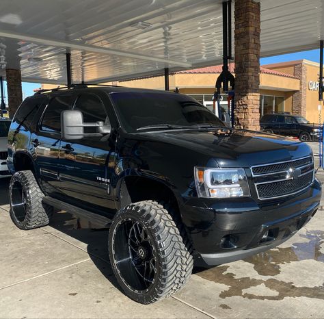 Lifted Tahoe, Lifted Chevy Tahoe, Chevy Tahoe Z71, S10 Truck, Lifted Chevy, Jacked Up Trucks, Bmw E60, Big Rig Trucks, Chevy Tahoe