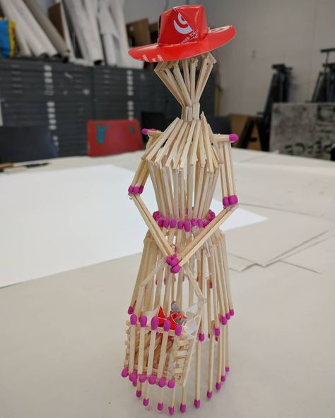 First Studio Arts I project: be creative with a match box and glue. #art #matchbox #matches #threedimensionalart Toothpick Sculpture, Match Stick Art, Matchstick Craft, Match Art, Matchbox Crafts, Glue Art, Stick Art, Match Stick, Match Box