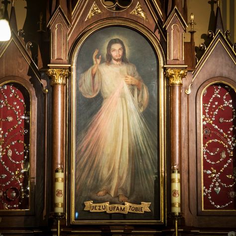 How to Obtain the Unique Plenary Indulgence Jesus Offers on Divine Mercy Sunday Eucharistic Miracle, Divine Mercy Sunday, The Divine Mercy, Divine Mercy Chaplet, St Dymphna, St Faustina, Novena Prayers, St John Paul Ii, Immaculate Conception