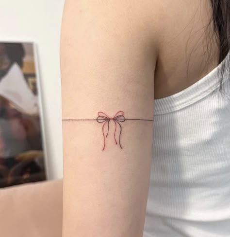 Tato Minimal, Small Girly Tattoos, Pretty Hand Tattoos, Handpoke Tattoo, Small Pretty Tattoos, Bow Tattoo, Petite Tattoos, Small Hand Tattoos, Minimalist Tattoos