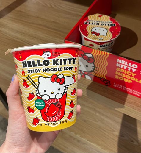 Sanrio Ramen, Hello Kitty Ramen, Squishy Ideas, Ramen Sticker, Hello Kitty Photos, Spicy Ramen, Hello Kitty Birthday Party, Hello Kitty House, Chocolate Company