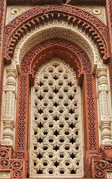 Indian Islamic Architecture, Islamic Mosque Architecture, Traditional Islamic Architecture, Islamic Mosque Art, Islamic Architecture Pattern, Indo Islamic Architecture, Indian Mosque, Indian Arches, Islamic Architecture House