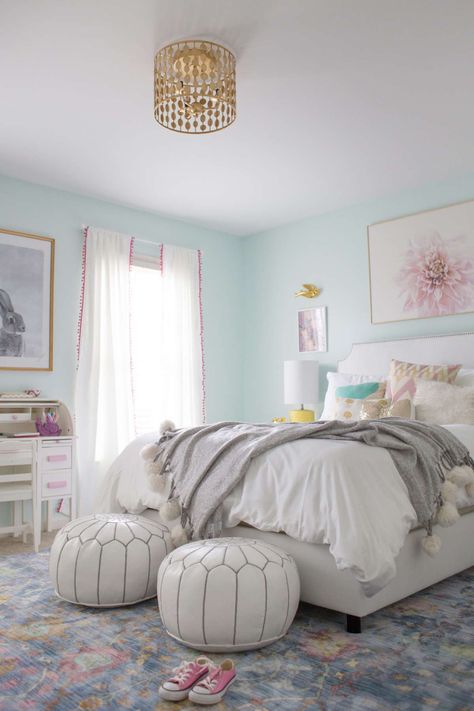 Yellow Girls Room, Aqua Bedroom, Blue Girls Rooms, Girls Blue Bedroom, House Improvement, Big Room, Kid Rooms, Pastel Room, Yellow Bedroom