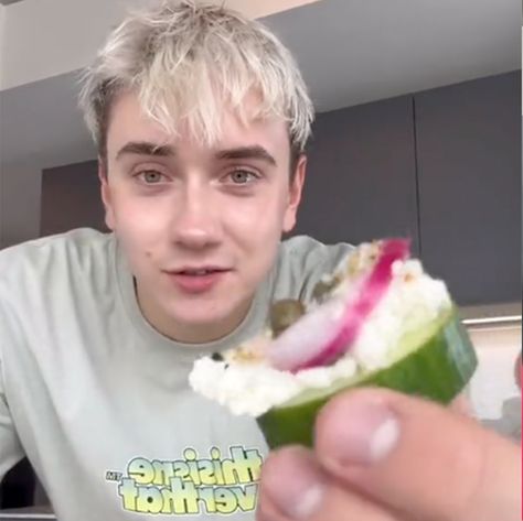 What We Know About The Cucumber Guy All Over TikTok Cucumber Tiktok Trend, Tiktok Cucumber Recipes, Cucumber Guy Recipes, Cucumber Tiktok, Cucumber Recipes Tiktok, Tiktok Cucumber, Cucumber Appetizers, Cucumber Kimchi, Cold Noodles