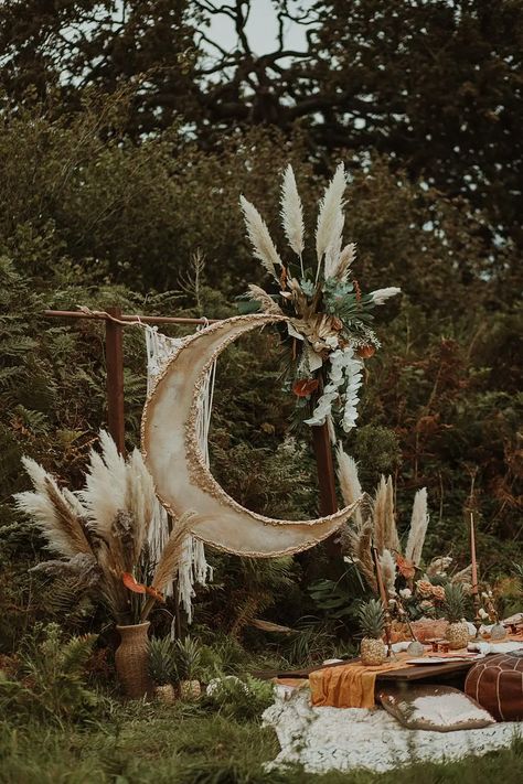 Bohemian Celestial Wedding, Moon Wedding Decorations, Crescent Moon Backdrop, Wedding Decisions, Moon Backdrop, Celestial Wedding Theme, Macrame Flowers, Outdoor Wedding Backdrops, Boho Wedding Ideas