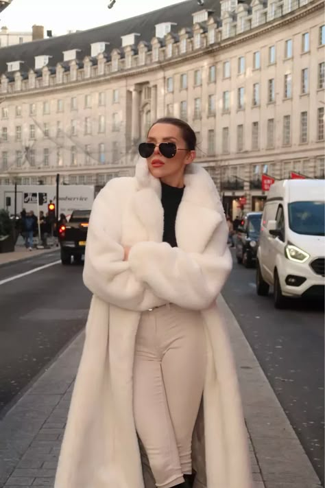 Elegance Moodboard, White Faux Fur Coat Outfit, Oversized White Fur Coat For Fall, Leopard Fur Coat Outfit, Chic Winter White Long Fur Coat, White Fur Coat Outfit, Chic Winter White Fur Coat, Luxury Long Fur Coat In Winter White, Long White Faux Fur Coat