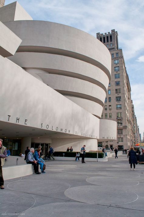 Guggenheim museum, New York City designed by Frank Lloyd Wright Manhattan Trip, New York City Museums, Guggenheim Museum New York, Museum New York, Museums In Nyc, New York Architecture, Visit New York City, New York Museums, Art Museums