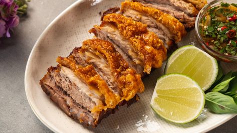 Air Fryer Thai Style Crispy Pork Belly with Dipping Sauce Thai Crispy Pork Belly, Asian Pork Belly, Roasted Pork Belly Recipe, Pork Belly Recipes Crispy, Frying Recipes, Thai Menu, Fried Pork Belly, Asian Pork, Pork Belly Recipes