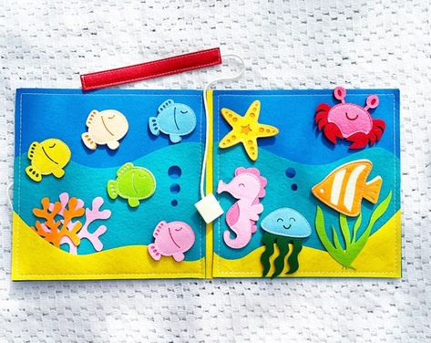 Tinihandmadegifts - Etsy Quiet Book Diy, Mermaid Books, Baby Sensory Play, Diy Quiet Books, Book Pattern, Quiet Book Patterns, Book Diy, Toddler Quiet Book, Felt Books