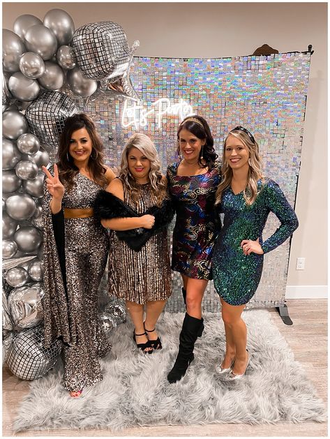 DISCO FEVER – NYE 2020 Disco Party Disco Dress Up Party, Disco Gala Outfit, Disco Cocktail Party Outfit, 70s Disco Party Outfit Plus Size, Disco 90s Party Outfit, Disco Attire For Women, Silver Disco Outfit, Outfit For Disco Night, Modern Disco Outfit For Women