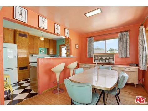 1950s dining room and kitchen 50s Interior Design, 1950s Interior Design, 50s Interior, Capsule Home, 1950s Interior, 1950s Dining Room, 50s Home, 50s House, 1950s Home Decor