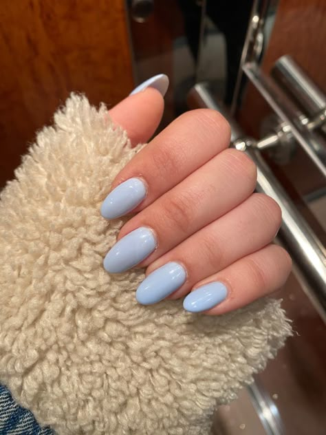 Light Light Blue Nails, Really Light Blue Nails, Light Blue Nails Round, Nails Inspo Light Blue, Light Blue Nails Aesthetic, Blue Themed Nails, Blue Ice Nails, Nail Inspo Light Blue, Light Blue Nails Almond