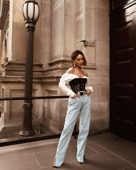 Corset Outfit Aesthetic, Corset Fashion Outfits, Corset Outfits, Micah Gianneli, Corset Outfit, Corset Shirt, Corset Fashion, Mode Inspo, Looks Chic