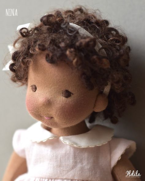 NINA 12" Waldorf Inspired doll by Ildila Dress Barbie Doll, Doll Patterns Free, Soft Sculpture Dolls, Homemade Dolls, Cloth Dolls Handmade, Art Dolls Handmade, Waldorf Doll, Toy Ideas, Tiny Dolls