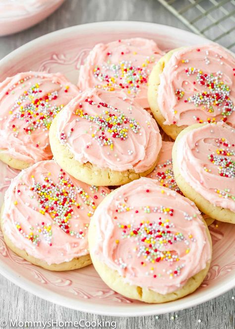 Easy Eggless Soft Sugar Cookies Frosted Sugar Cookie Recipe, Easy Soft Sugar Cookie Recipe, Eggless Sugar Cookie Recipe, Cookies No Eggs, Homemade Sugar Cookies Recipe, Eggless Sugar Cookies, Eggless Cookie Recipes, Soft Sugar Cookie Recipe, Soft Cookie Recipe