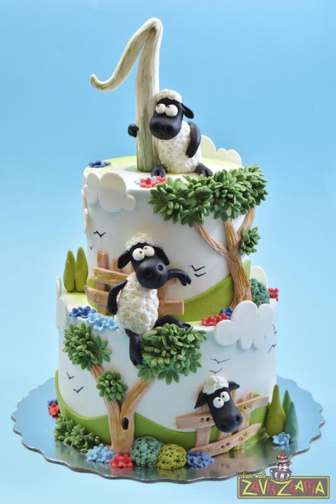 Shaun The Sheep Cake by Nasa Mala Zavrzlama Sheep Cake Ideas, Sheep Cakes, Shaun The Sheep Cake, Rodjendanske Torte, Sheep Cake, Farm Cake, Fondant Animals, Spring Cake, Cakes For Kids