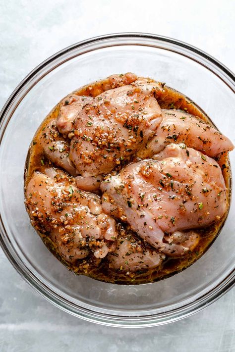 Sweet & Tangy Maple Balsamic Marinade (for Chicken, Salmon, and More!) Maple Rosemary Chicken, Balsamic Marinade For Chicken, Maple Balsamic Chicken, Balsamic Chicken Marinades, Vegetable Marinade, Marinated Turkey, Marinade For Chicken, Maple Chicken, Balsamic Marinade