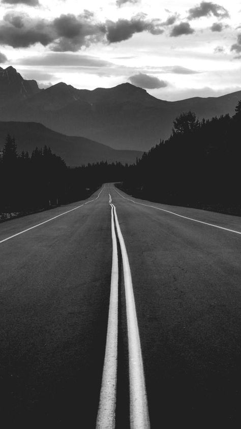 Road Black And White, Travel Tattoos, Queen Tattoo, Highway To Hell, Photography Black And White, Black And White Painting, Phone Wallpaper Images, Wallpaper Images, Travel Tattoo