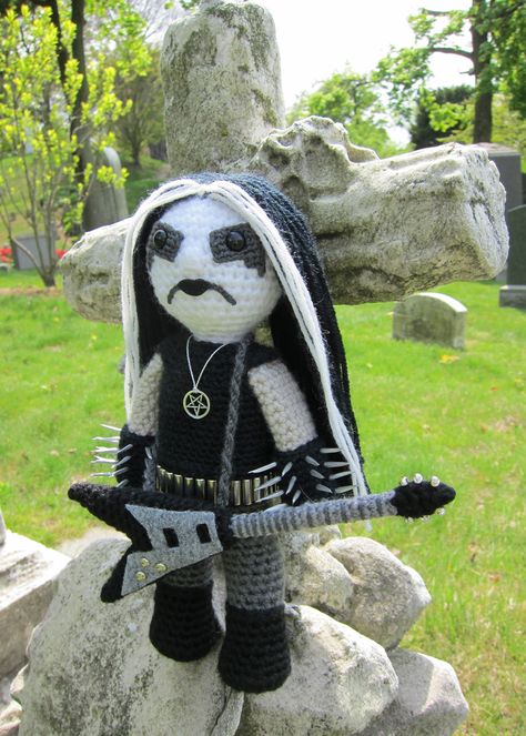 Karabouts NORWEGIAN BLACK METAL Norwegian Black Metal, Metal Crochet, Halloween Crochet, Metal Music, Crochet Dolls, Yarn Crafts, Crochet Doll, Crochet Yarn, Crochet Toys