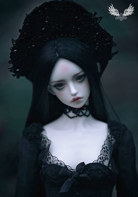 Doll Girl Aesthetic, Bjd Dolls Aesthetic, Bjd Gothic, Doll Art Drawing, Creepy Doll Art, Dolls Aesthetic, Doll Beauty, Spirit Doll, Doll Drawing