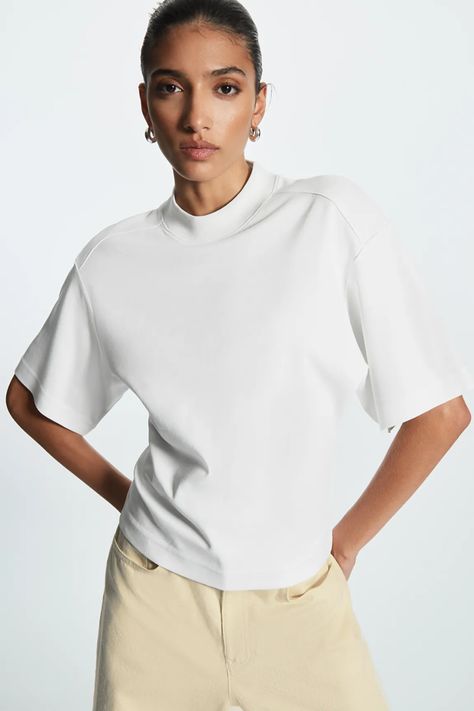 BOXY-FIT MOCK-NECK T-SHIRT - Off-white - T-shirts - COS Mock Neck And T Shirt, Simple Fall Outfits, Led Fashion, Latest T Shirt, Collar Tshirt, Basic T Shirt, T Shirt Vest, Wide Sleeves, Mom Style