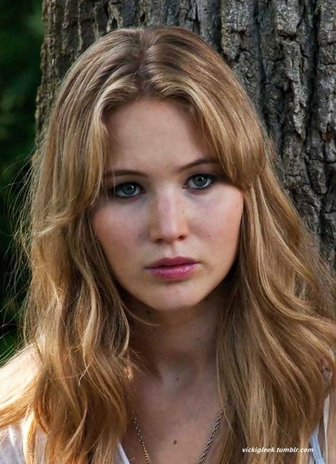 Jennifer Lawrence Bangs, Jeniffer Lawrance, Jennifer Laurence, Jennifer Lawrence Hair, Jennifer Lawrence Pics, Street House, Katniss Everdeen, Hollywood Celebrities, Jennifer Lawrence