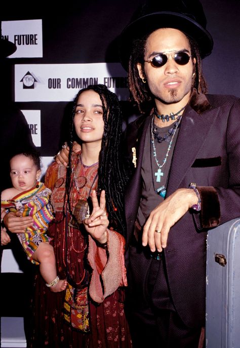 1992: Lisa Bonet and Lenny Kravitz - Cosmopolitan.com 90s Style Icons, Zoe Isabella Kravitz, The Cosby Show, Tokyo Street Fashion, Lisa Bonet, Aria Montgomery, Folk Rock, Band Rock, Big Little Lies