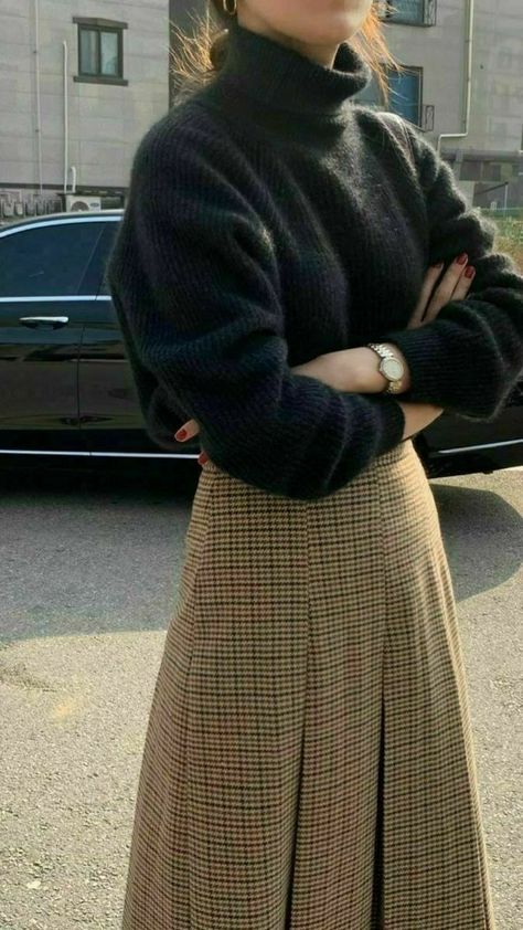 Feminine Wardrobe Basics, Korean Attire For Men, Old Money Aesthetic Sweater, Classic Modest Style, Agency Outfit Style, Houndstooth Midi Skirt Outfit, Casual Parisian Outfits Winter, City Aesthetic Fashion, Preppy Dark Academia Outfits