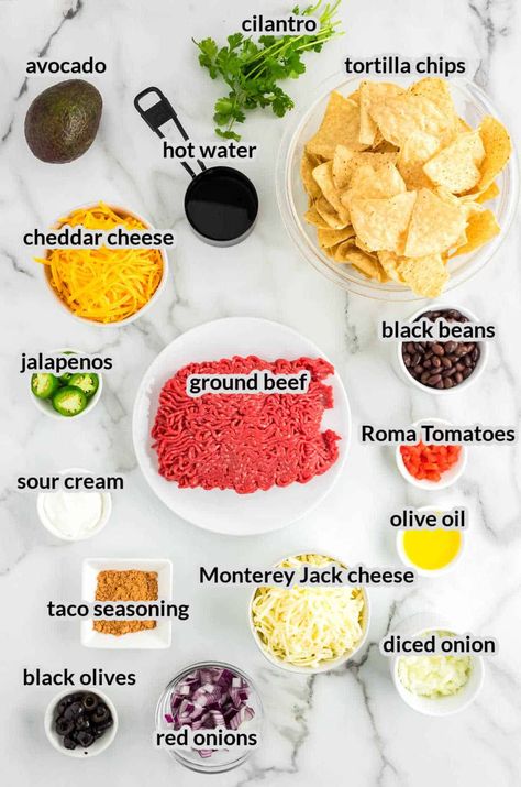 Easy Loaded Nachos Recipe, Loaded Nachos Recipe Beef Tortilla Chips, Loaded Ground Beef Nachos, Nacho Recipes Beef, Super Nachos Ground Beef, Loaded Nachos Recipe Beef, Nacho Ingredients, Ground Beef Nachos Recipe, East Food Recipes