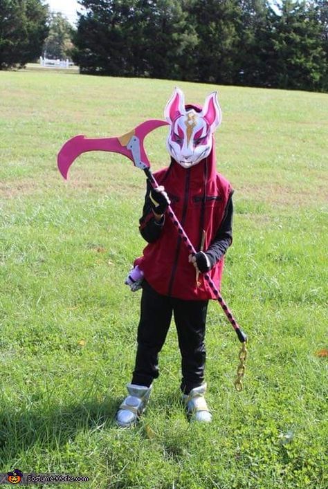 Drift from Fortnite - 2018 Halloween Costume Contest Boys Scary Halloween Costumes, Jojo Juice, Scary Kids Costumes, Drift Fortnite, Fortnite Costume, Peter Pan Costumes, A Boogie, Movie Halloween Costumes, Maleficent Costume