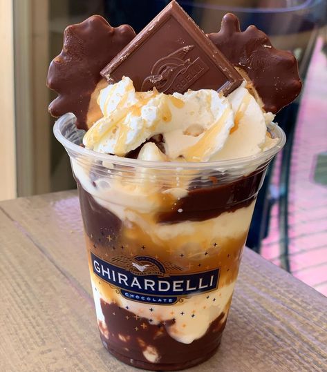 Disneyland Desserts, Caramel Sundae, Salted Carmel, Dragon Drawings, Disney Pics, Ghirardelli Chocolate, Random Aesthetics, Sea Salt Caramel, Disney S