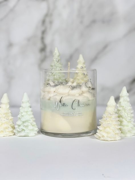 White Christmas Candle 16 Oz Birthday Gift Gift for Her - Etsy Candles Christmas Decorations, Christmas Themed Candles, Unique Candle Ideas, Christmas Candles Ideas, Christmas Candle Ideas, Whipped Candle, Unique Candle Jars, Transparent Candle, Candle Designs