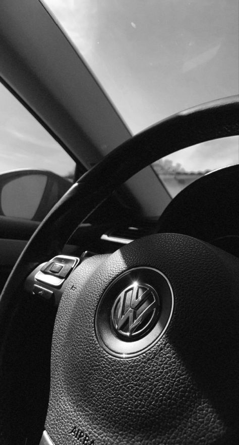 Volkswagen Jetta Aesthetic, Volkswagen Aesthetic, Volkswagen Steering Wheel, Vw Golf Wallpaper, Volkswagen Polo Gti, Salman Khan Photo, Car Cat, Jetta Mk5, Inside Car